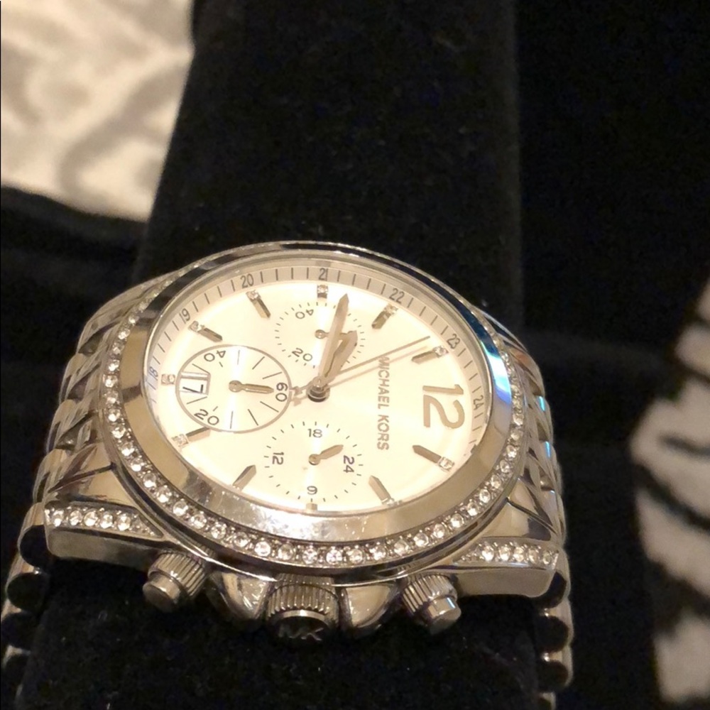 Michael Kors Watch - Picture 2 of 3